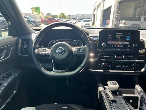 Used 2024 Nissan Pathfinder Rock Creek AWD/4WD image 24
