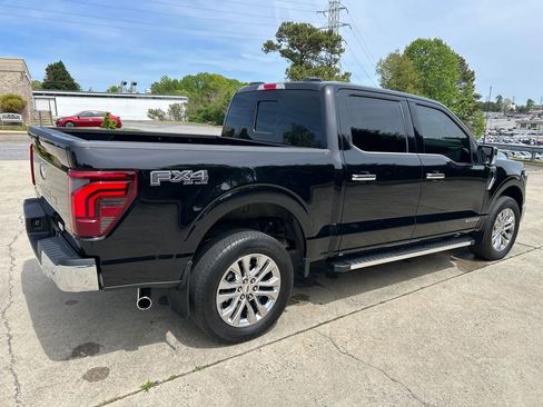 Used 2024 Ford F150 Lariat w/ FX4 Off-Road Package image 6