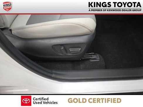 Certified 2023 Toyota RAV4 Limited AWD/4WD image 9