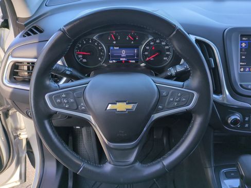 Used 2022 Chevrolet Equinox LT image 12