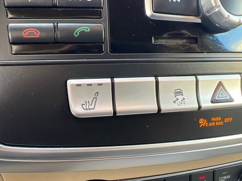 Used 2015 Mercedes-Benz GL 450 4MATIC image 50