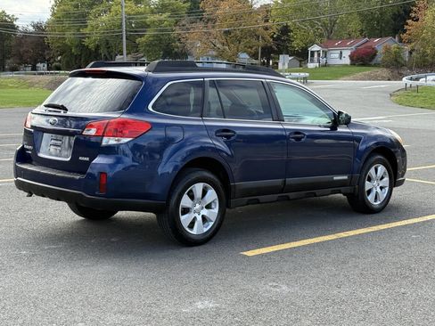 Used 2011 Subaru Outback 2.5i Premium w/ All-Weather Pkg image 8