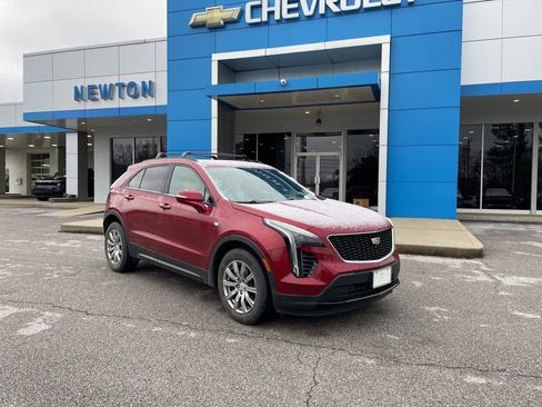 Used 2019 Cadillac XT4 Sport image 2