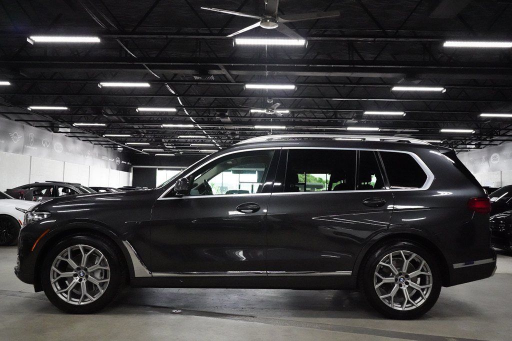 Used 2021 BMW X7 xDrive40i w/ Executive Package AWD/4WD image 2
