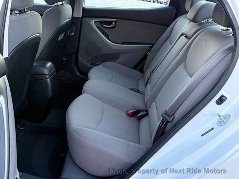 Used 2015 Hyundai Elantra SE w/ Option Group 02 image 11