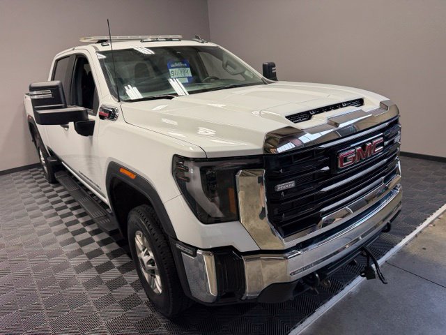 Used 2024 GMC Sierra 2500 Pro w/ Convenience Package AWD/4WD image 2