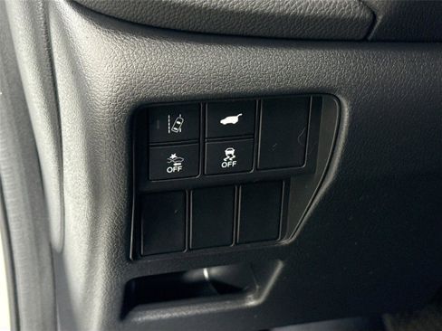 Used 2018 Honda CR-V Touring image 16