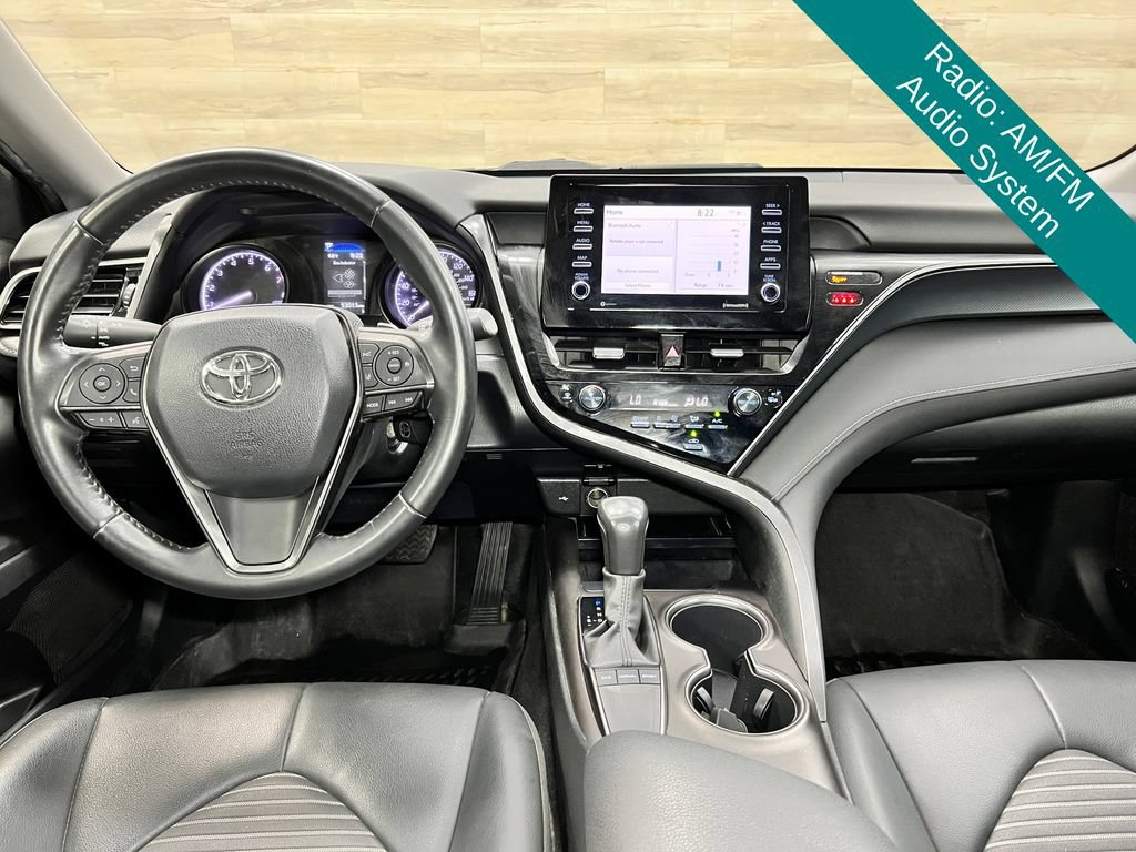 Used 2022 Toyota Camry SE w/ Carpet Mat Package (TMS) FWD image 2