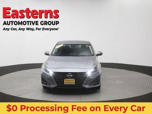 Used 2023 Nissan Altima 2.5 SV FWD image 51