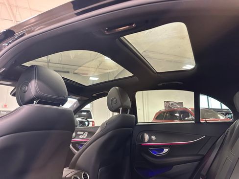 Used 2022 Mercedes-Benz E 350 Sedan image 32