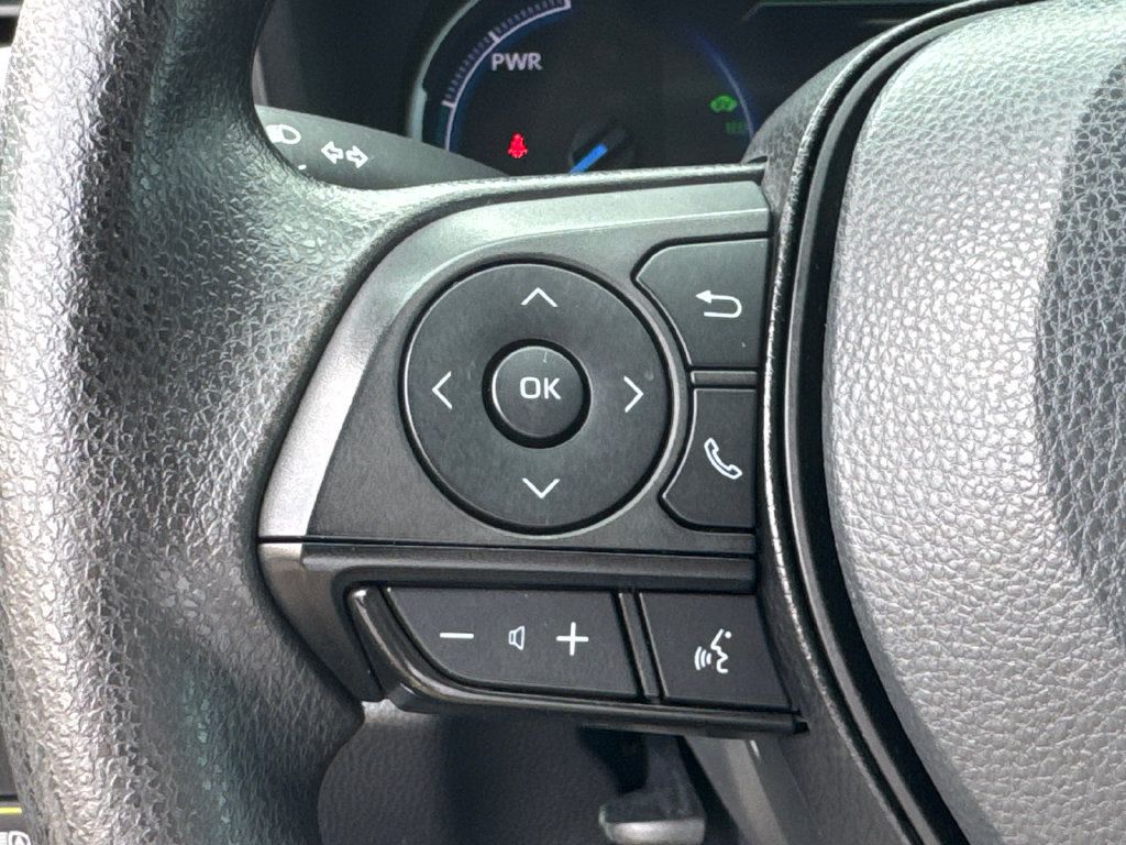 Used 2024 Toyota RAV4 LE AWD/4WD image 26