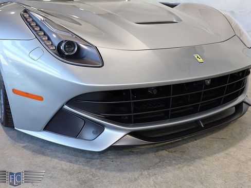 Used 2016 Ferrari F12 Berlinetta image 15