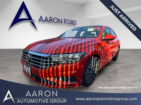 Used 2019 Volkswagen Jetta SE FWD image 1