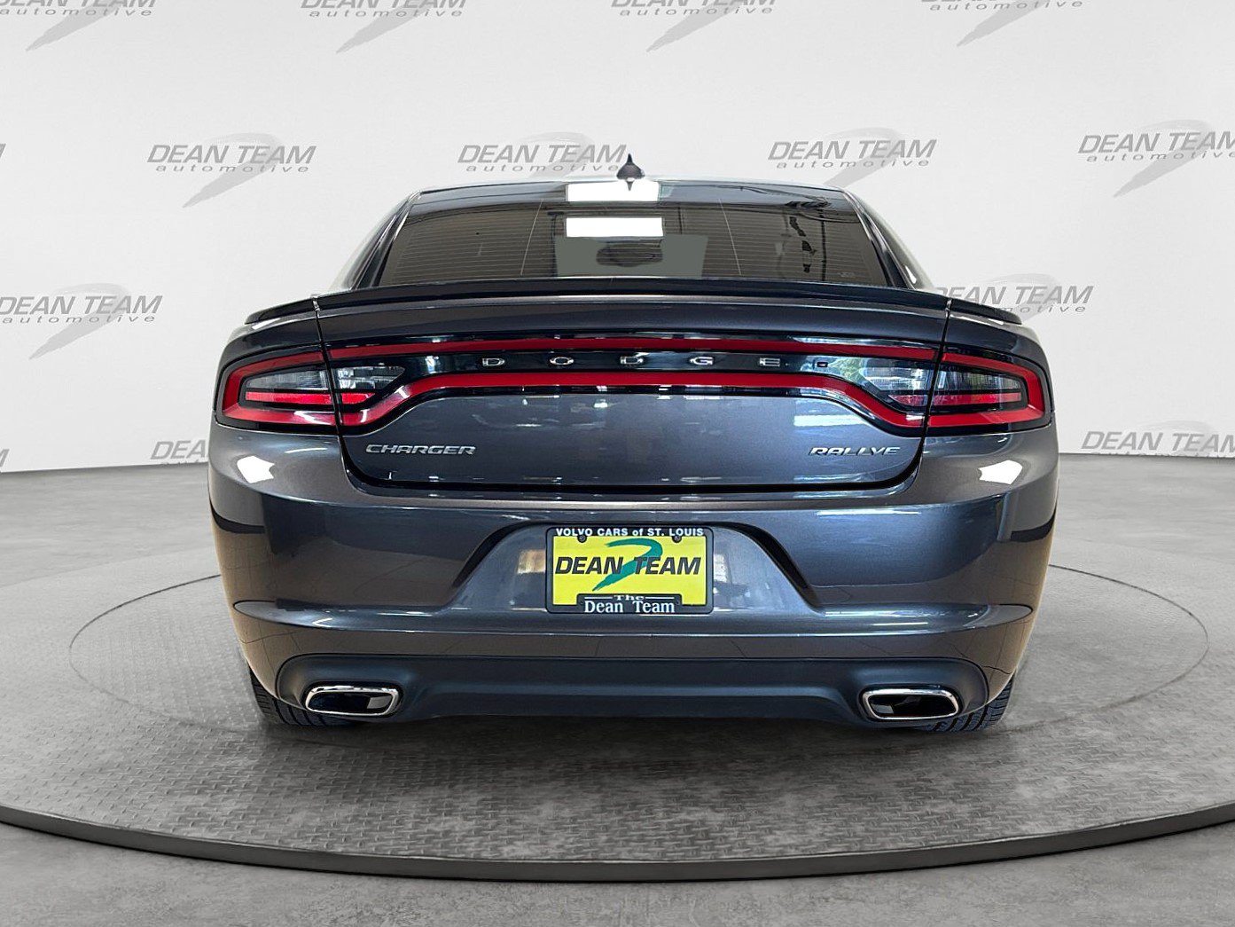 Used 2015 Dodge Charger SXT RWD image 8