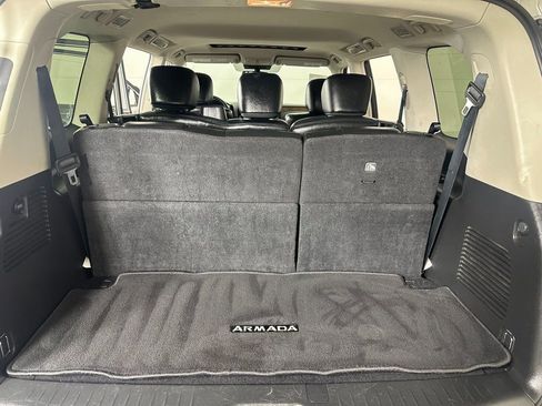 Used 2024 Nissan Armada SL image 21