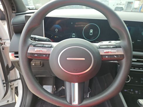 Certified 2025 Hyundai Santa Cruz SEL FWD image 14