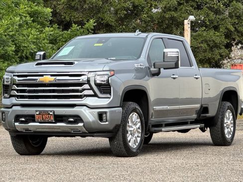 Certified 2024 Chevrolet Silverado 3500 High Country AWD/4WD image 8