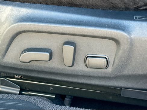 Used 2017 Subaru Outback 2.5i Premium image 24