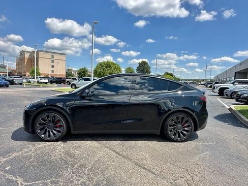 Used 2023 Tesla Model Y Performance AWD/4WD image 5
