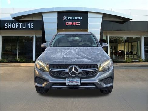 Used 2018 Mercedes-Benz GLC 300 4MATIC Coupe image 9