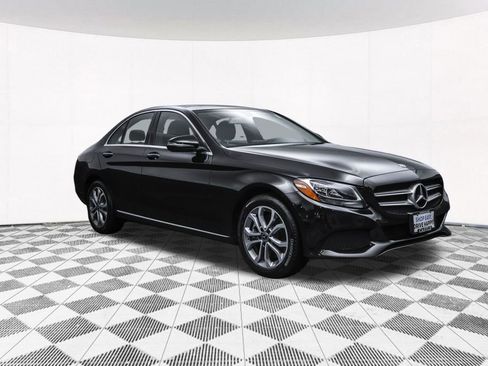 Used 2018 Mercedes-Benz C 300 4MATIC Sedan image 38