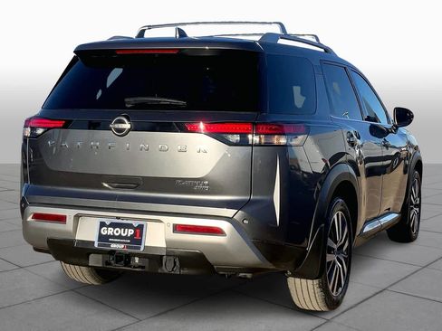 Used 2022 Nissan Pathfinder Platinum w/ Cargo Package image 12