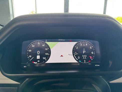 Used 2020 Land Rover Defender 110 HSE AWD/4WD image 32