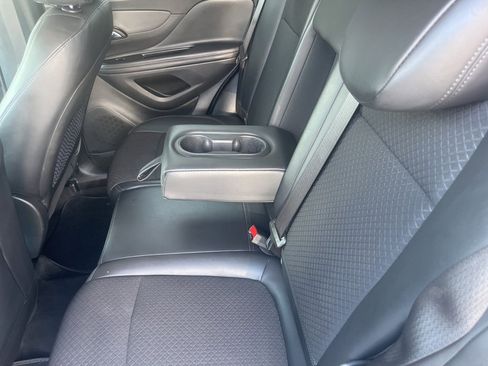 Used 2020 Buick Encore Preferred w/ Safety Package image 11