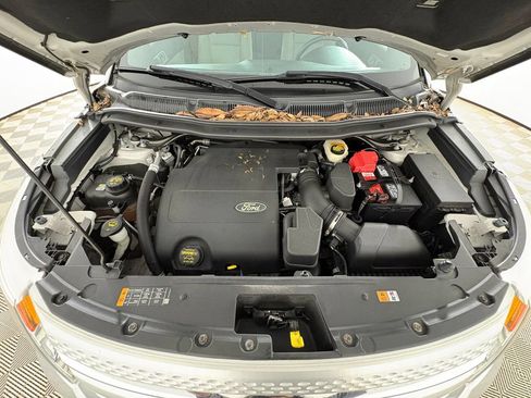 Used 2014 Ford Explorer XLT w/ Equipment Group 201A FWD image 33