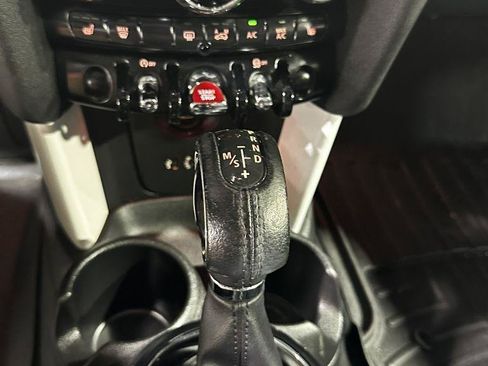 Used 2015 MINI Cooper 4-Door Hardtop FWD image 12