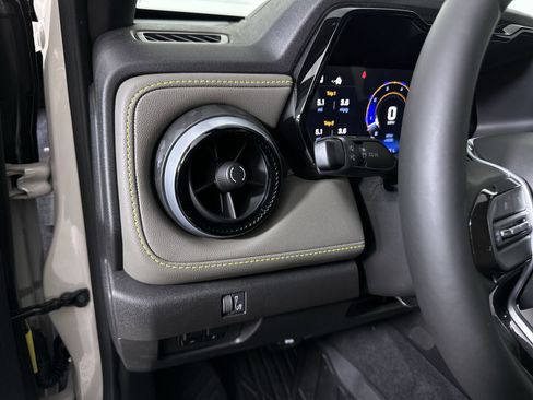 New 2026 Chevrolet Colorado ZR2 w/ Technology Package image 53