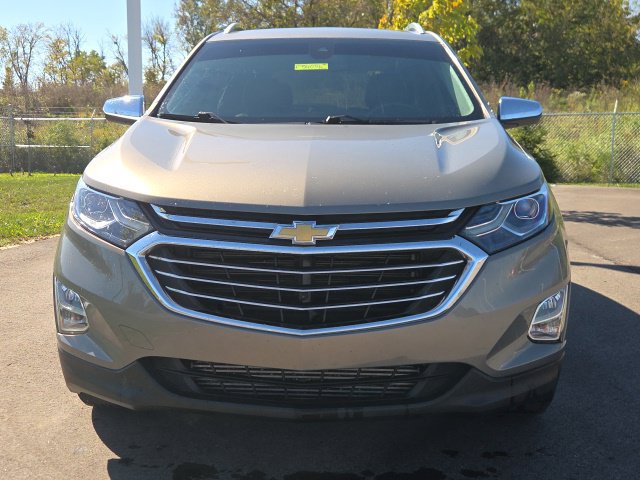 Used 2018 Chevrolet Equinox Premier FWD image 3