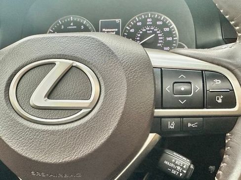 Used 2016 Lexus ES 350 w/ Luxury Package w/Wood Trim FWD image 11