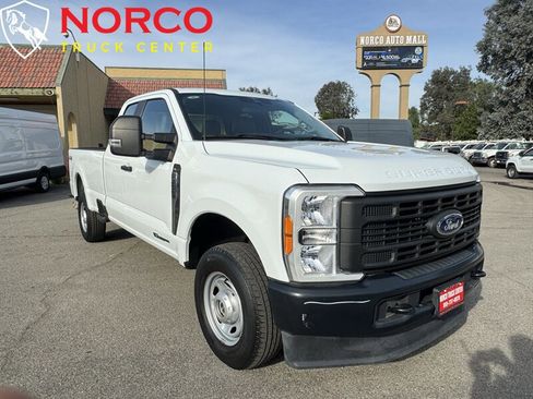 Used 2023 Ford F250 XL image 4