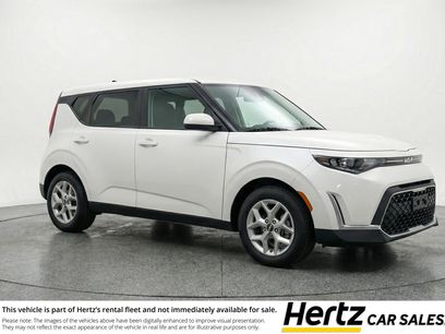 Used 2025 Kia Soul LX w/ LX Technology Package