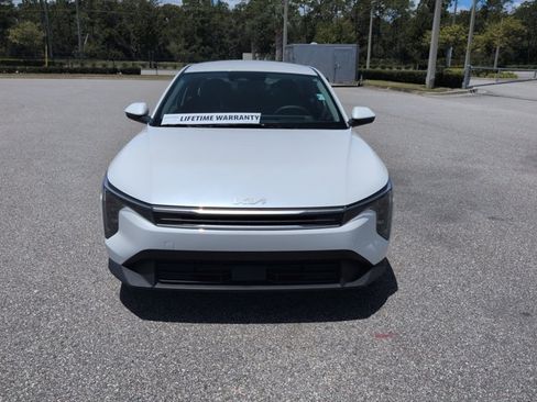 Used 2025 Kia K4 FWD image 10