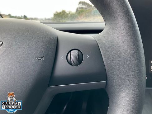 Used 2023 Tesla Model Y Long Range AWD/4WD image 47