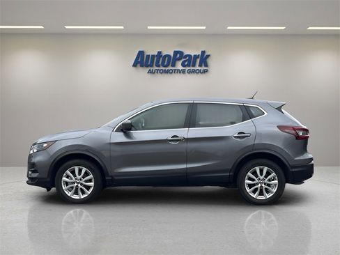 Used 2021 Nissan Rogue Sport S image 4