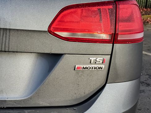 Used 2017 Volkswagen Golf Alltrack SE image 27