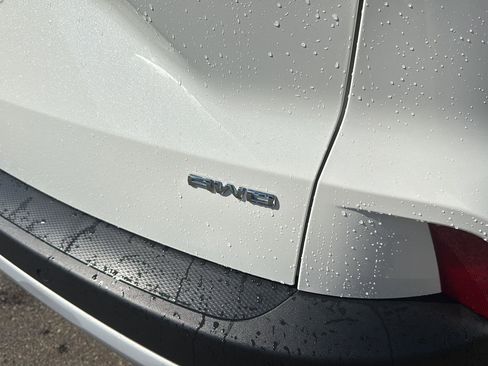 Used 2024 Ford Escape Platinum AWD/4WD image 5