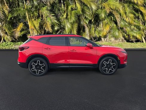 Used 2023 Chevrolet Blazer RS w/ Driver Confidence II Package FWD image 3