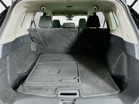 Used 2023 Nissan Rogue S FWD image 27