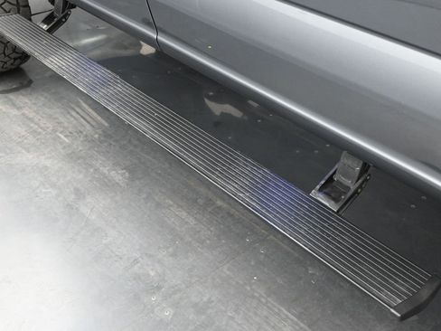 Used 2023 Ford F250 XLT w/ Black Appearance Package image 29