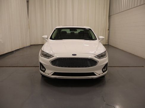 Used 2020 Ford Fusion Titanium image 3