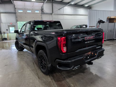 Used 2024 GMC Sierra 1500 Elevation w/ X31 Off-Road Package AWD/4WD image 4