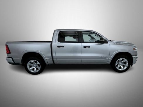 Used 2025 RAM 1500 Big Horn AWD/4WD image 4