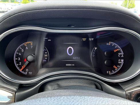 Used 2018 Jeep Grand Cherokee Overland AWD/4WD image 21
