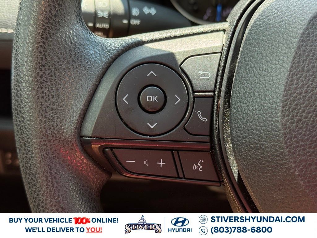 Used 2021 Toyota RAV4 XLE w/ Convenience Package AWD/4WD image 32