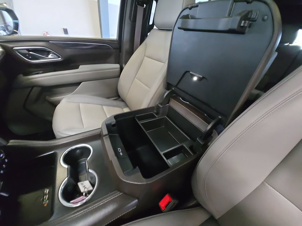 Certified 2022 GMC Yukon SLT w/ SLT Luxury Package AWD/4WD image 33