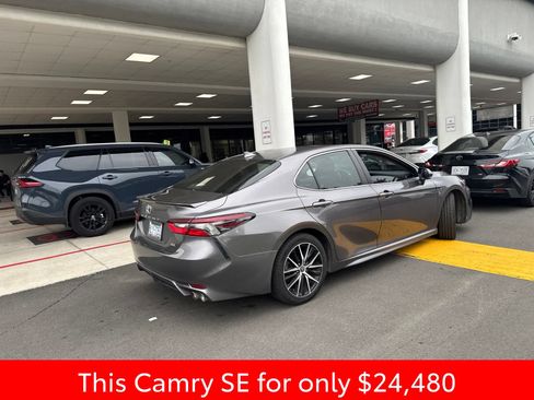 Used 2023 Toyota Camry SE FWD image 20